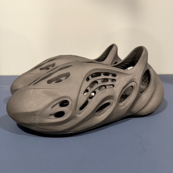 adidas Yeezy Foam Runner 'Onyx' Black Size 8 Slip On Shoes - Picture 3 of 7